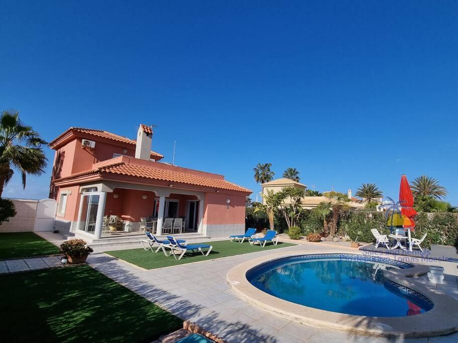 Casa Flamingo- 3 Bedroom With Private Pool And Gardens Holiday home