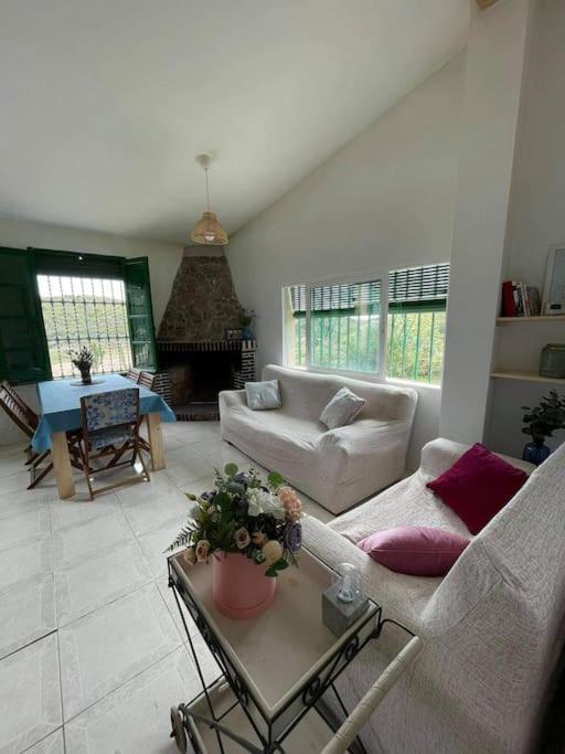 Holiday home La Casa De Ladrillo, Relax Y Trekking House.