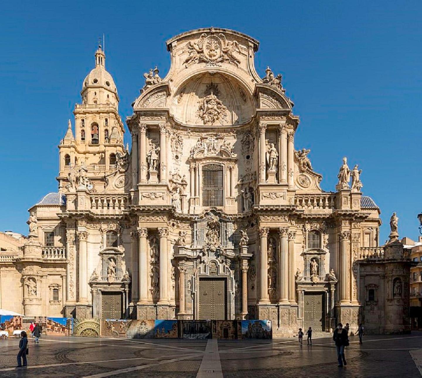 Hermosas Vistas A La Catedral