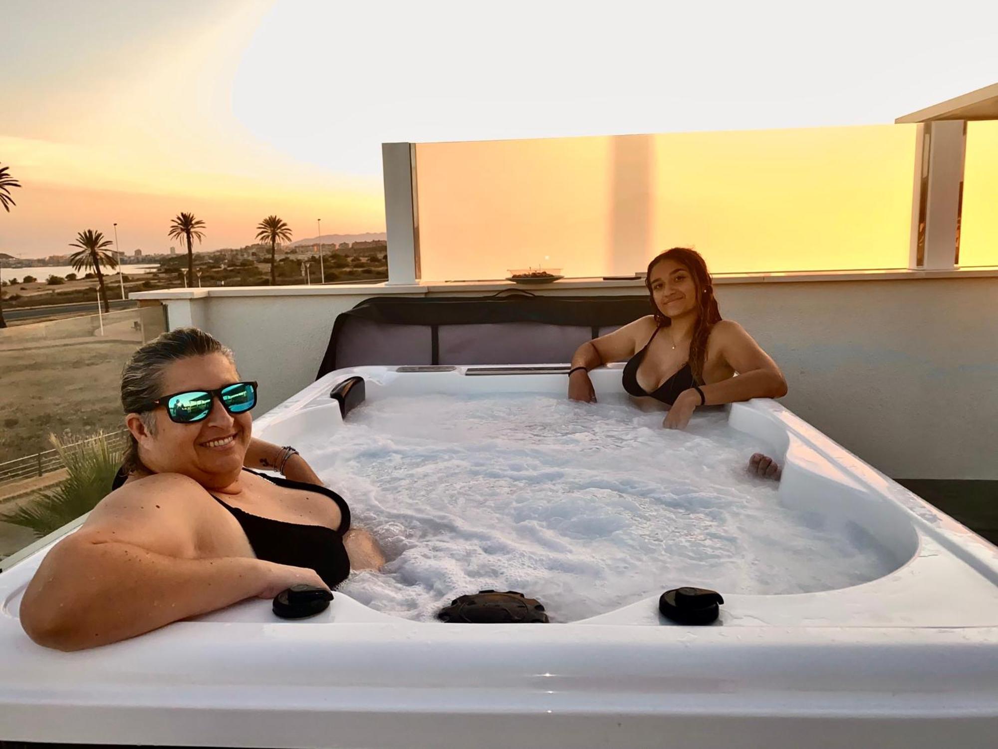 Con Solarium Costa Calida