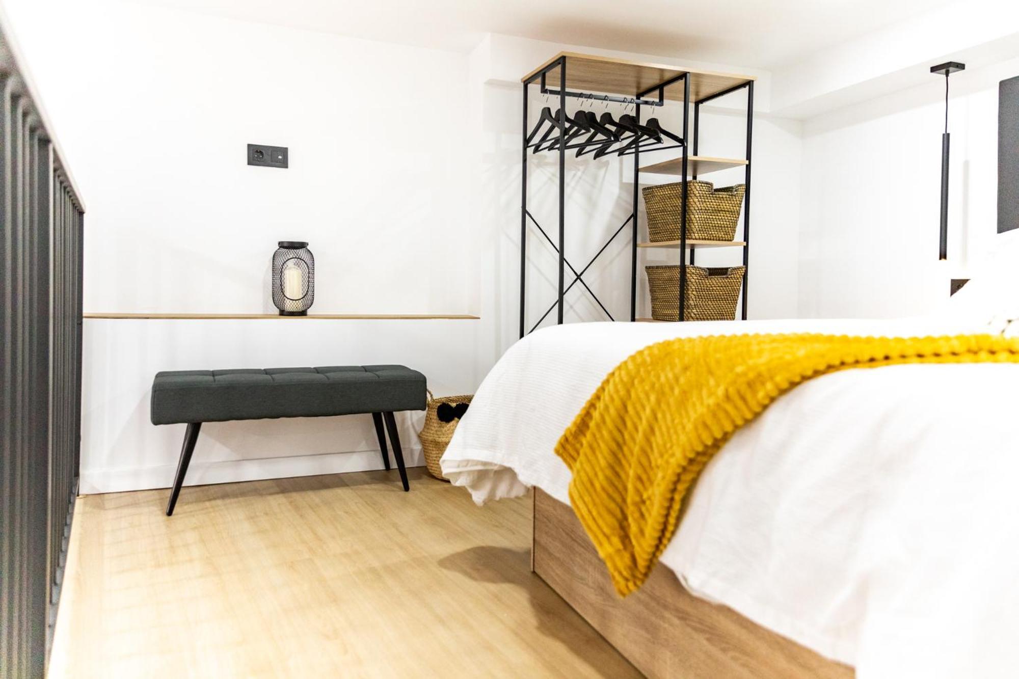 Loft 11 A *