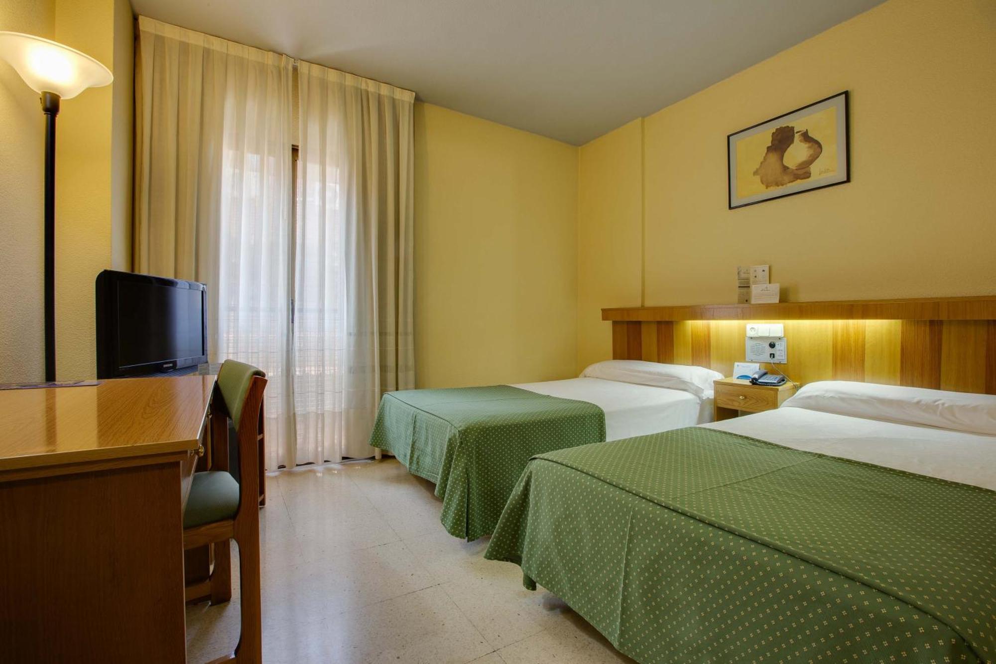 Pacoche Hotel 3*