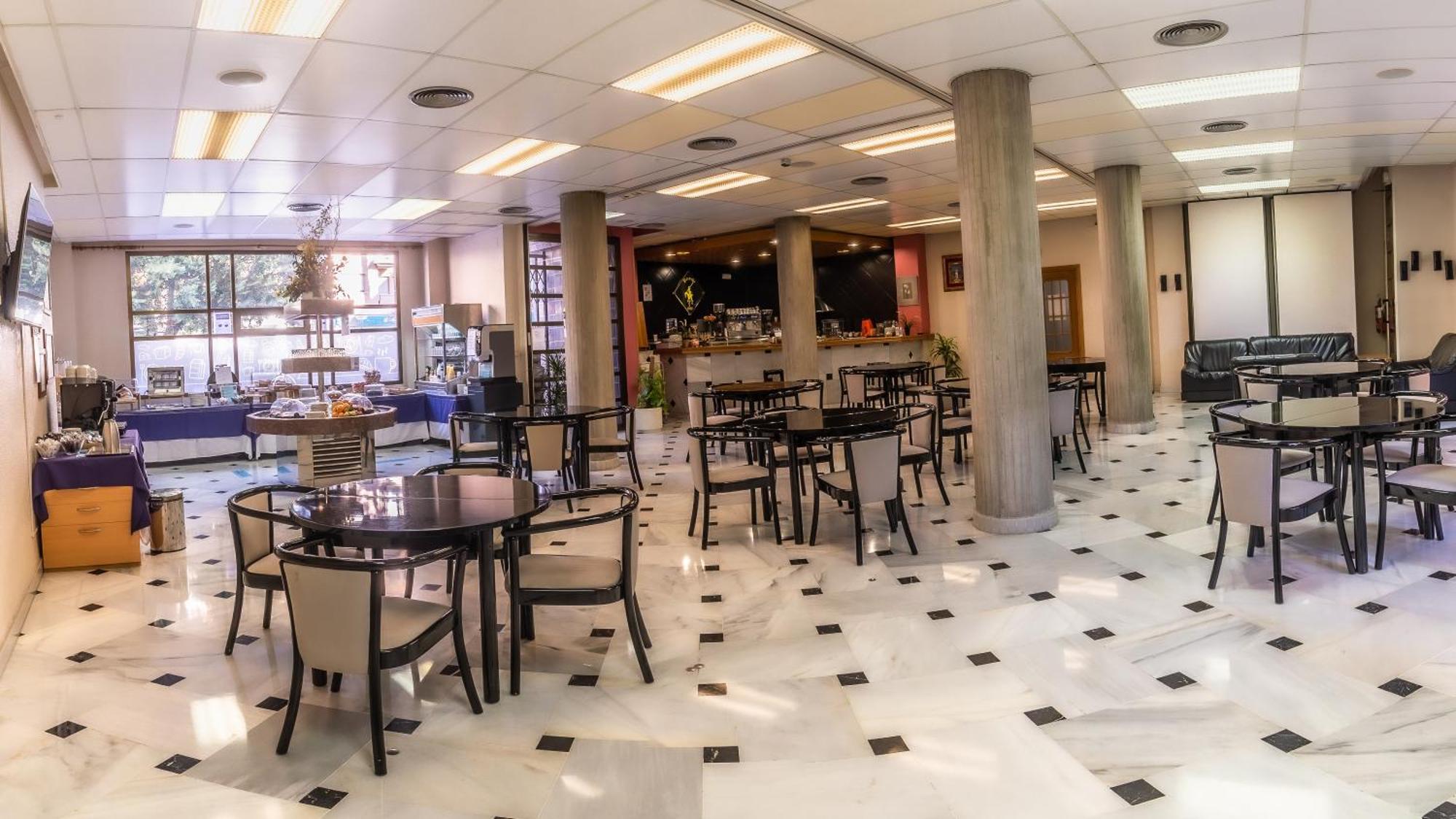 Hotel Pacoche 3*