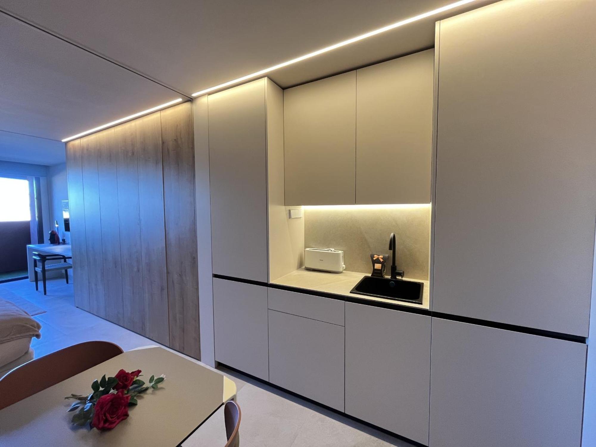 Templa One By Gloove