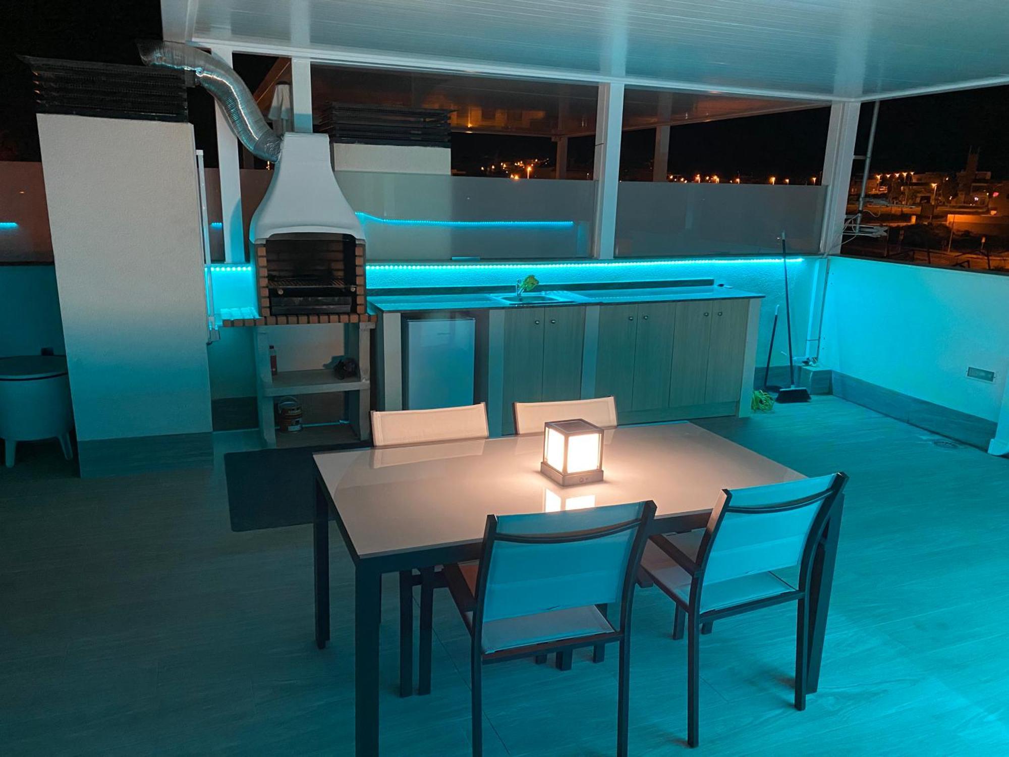 Con Solarium Costa Calida