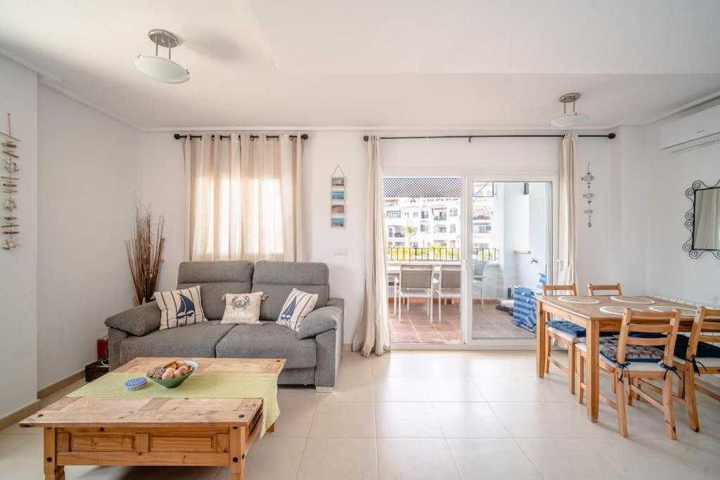 2 Bedroom In Hacienda Riquelme Golf Resort, Sucina, Apartamento *