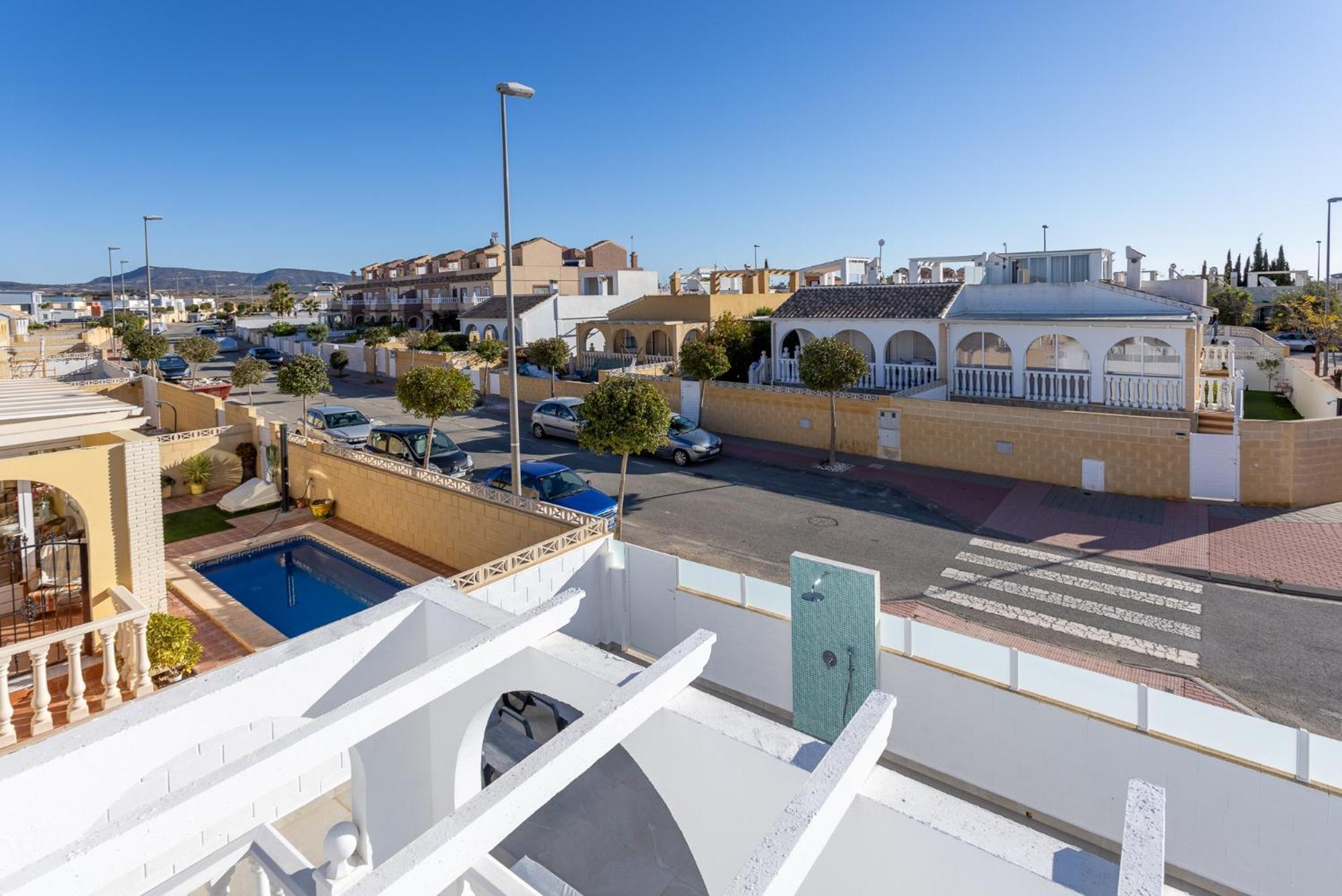 Сasa de vacaciones 4 Bed Private Heated Pool New Sierra Golf Murcia