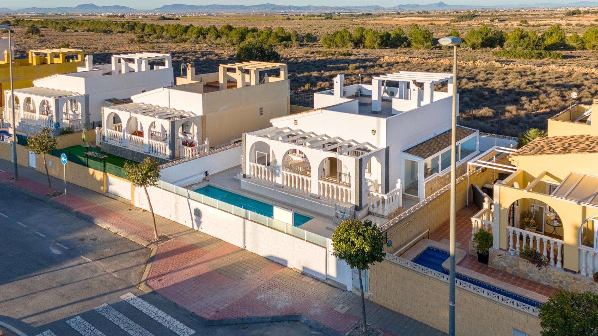 4 Bed Private Heated Pool New Sierra Golf *