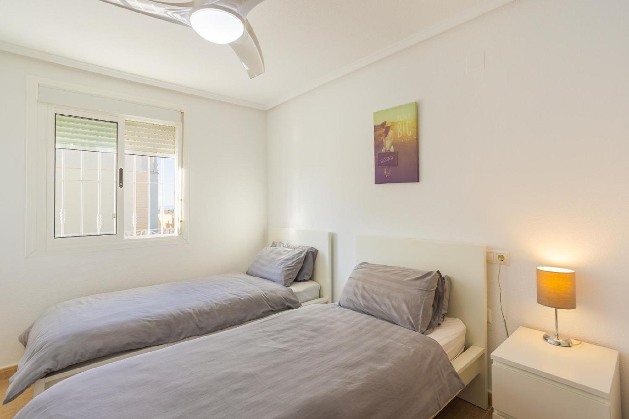 Сasa de vacaciones 4 Bed Private Heated Pool New Sierra Golf *