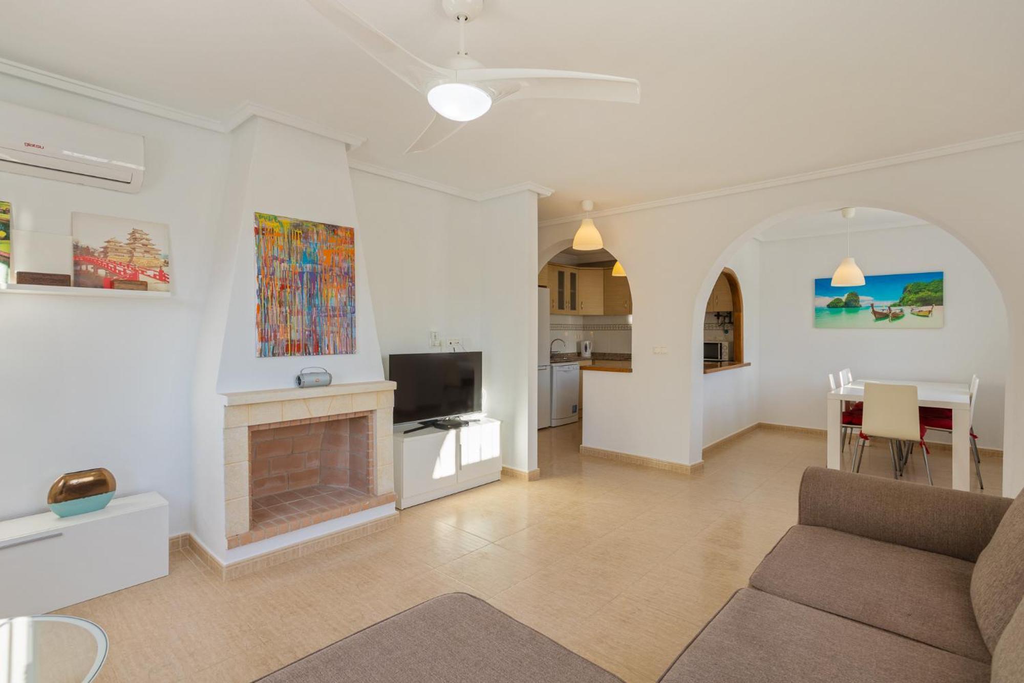 Сasa de vacaciones 4 Bed Private Heated Pool New Sierra Golf