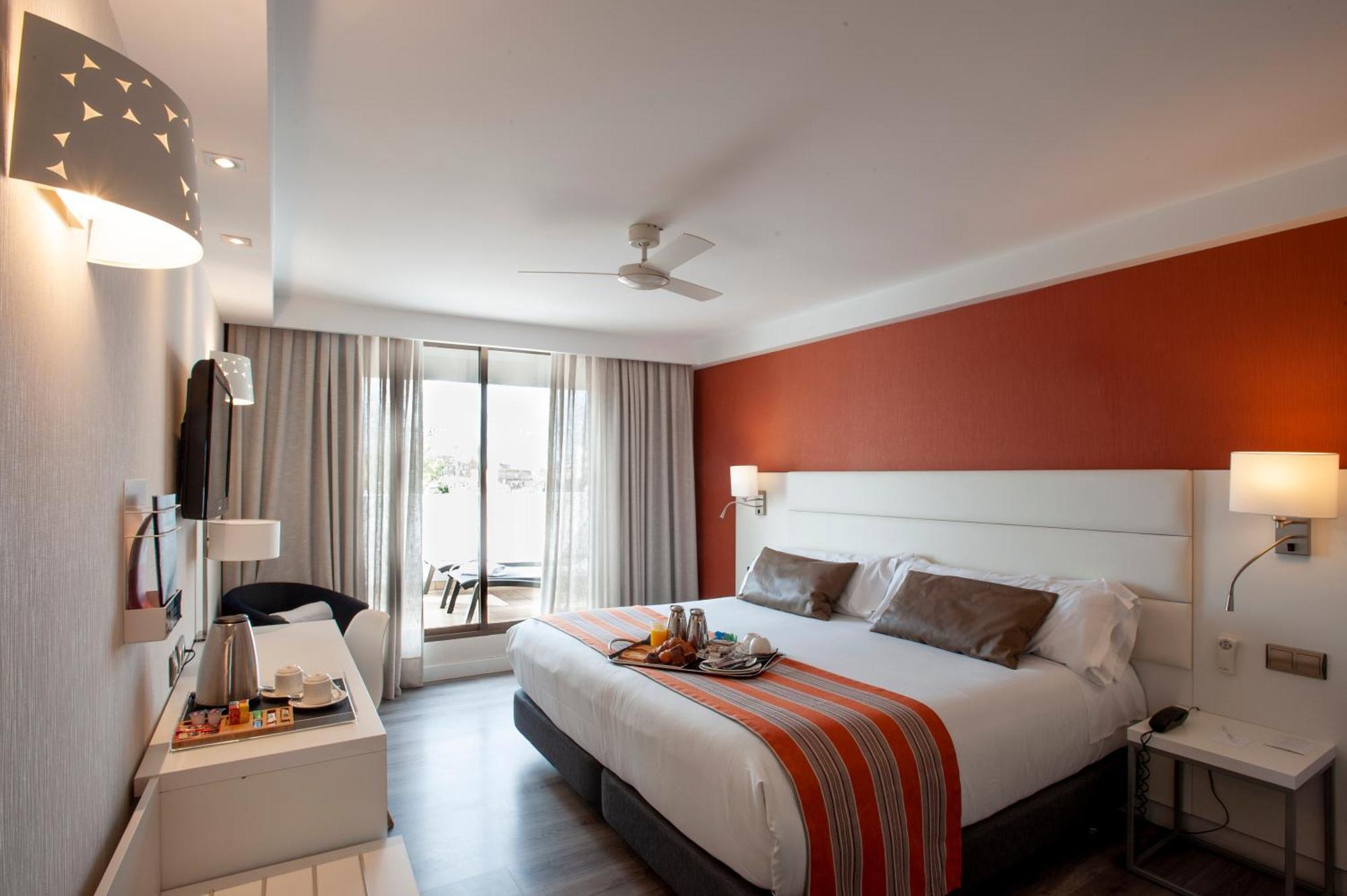 Hotel Catalonia Conde De Floridablanca 4*