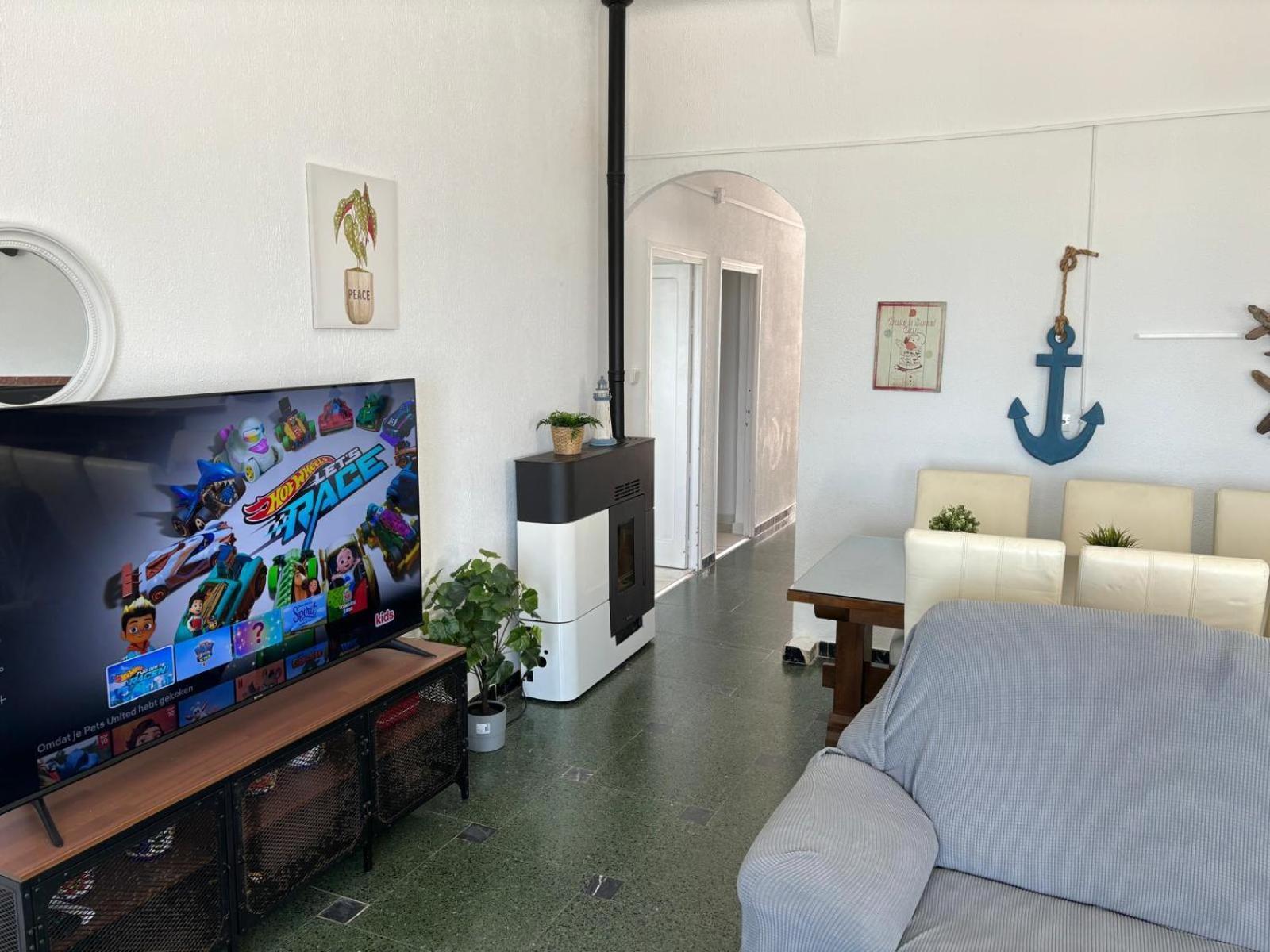 A 5 Metros Del Mar.wifi Gratis Apartamento *