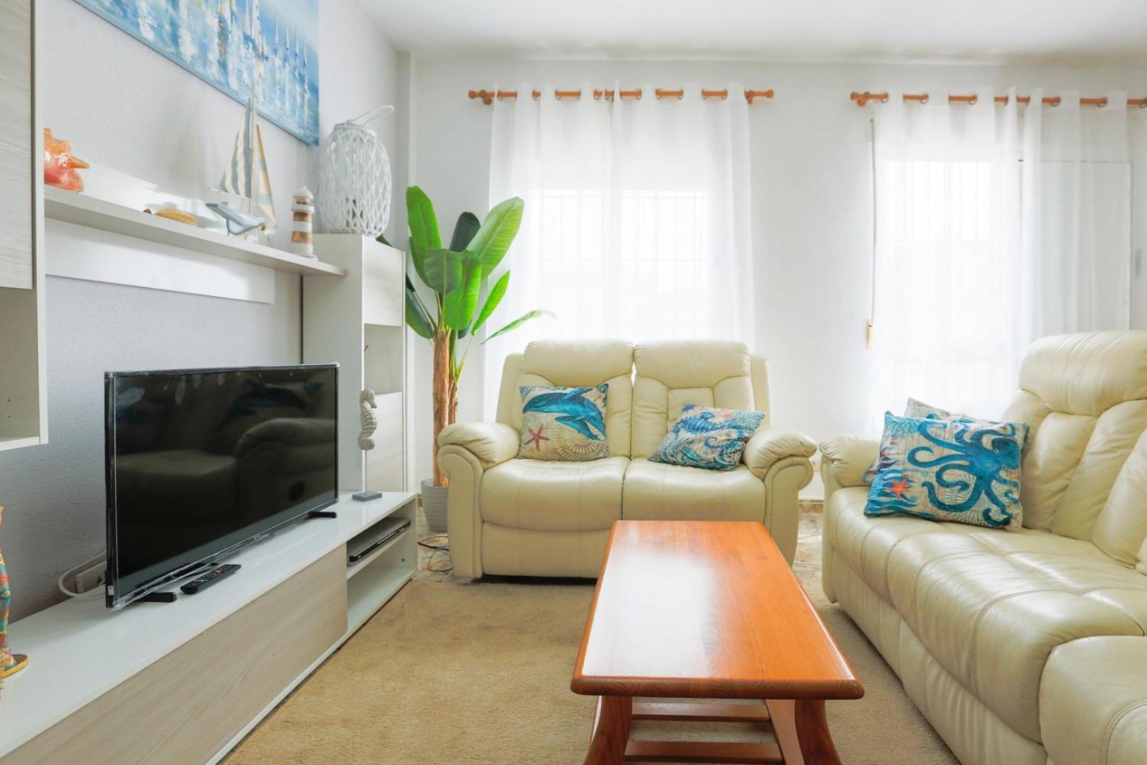 Sunny Seaside Getaway In Mar Menor