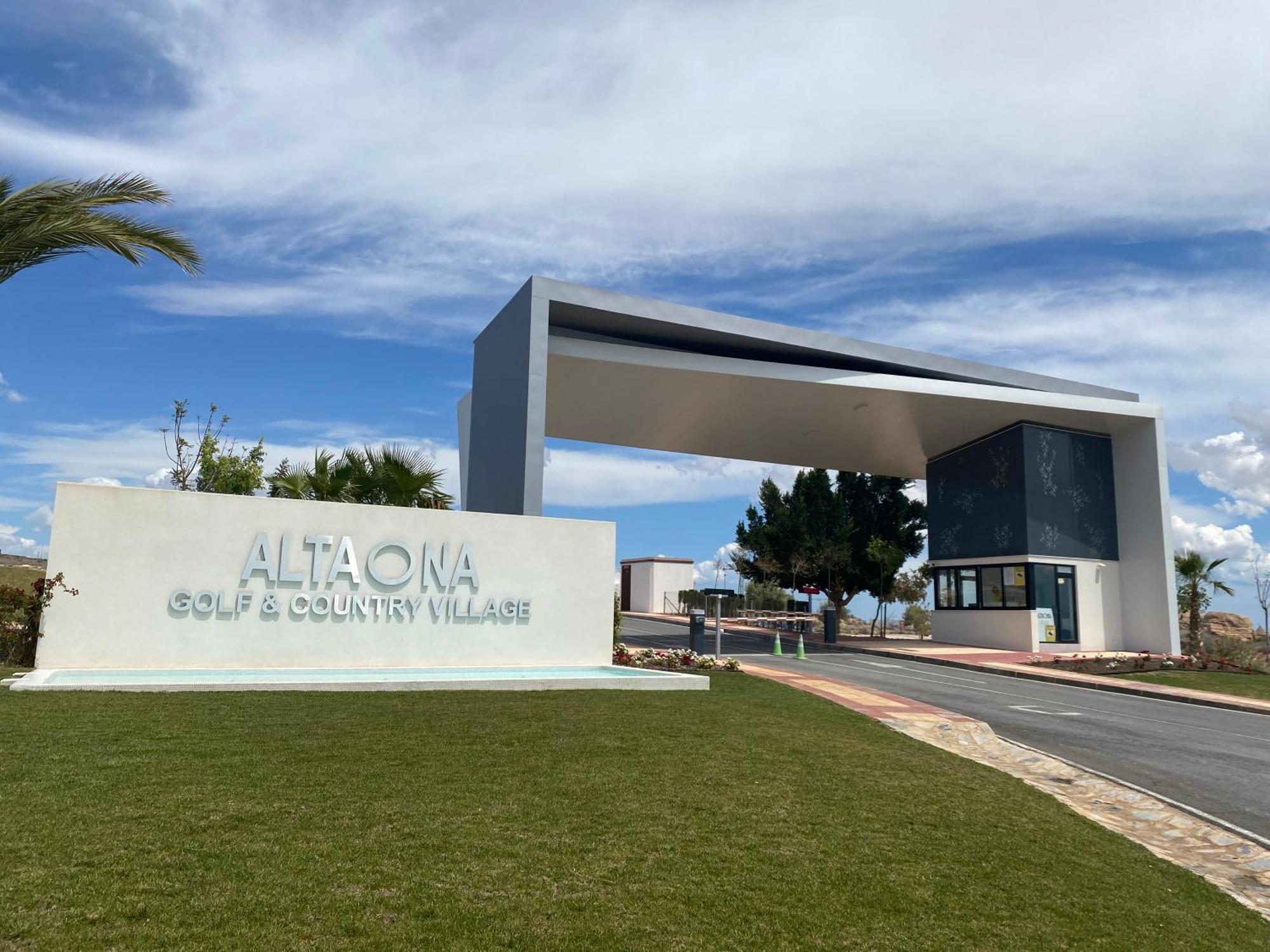 Beautiful Enjoy, With A Shared Pool Murcia