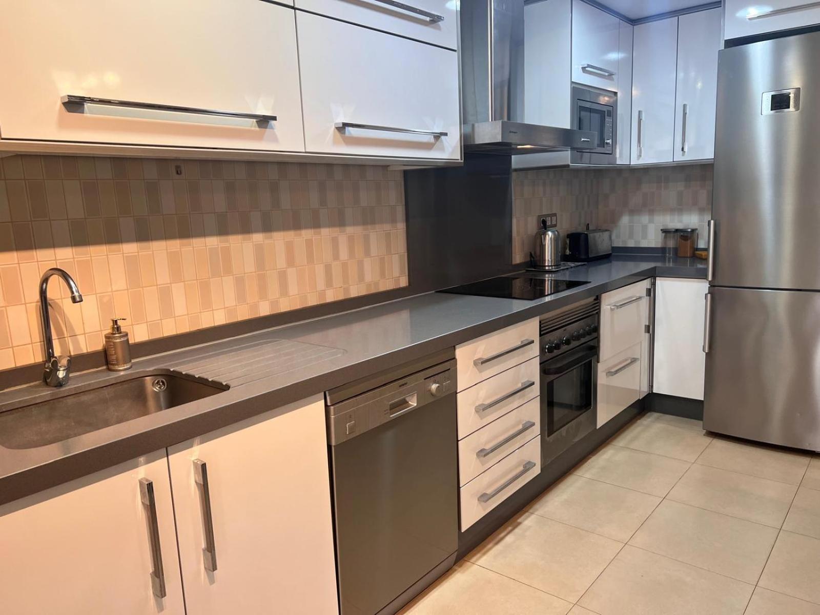 Casa Krystyna, Primera Linea