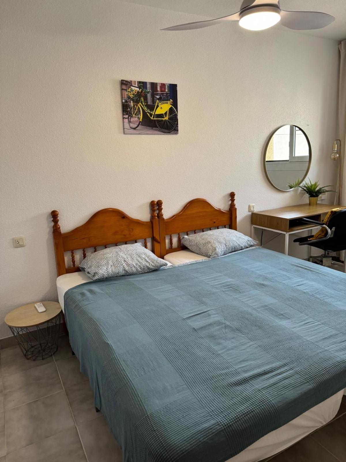 Сasa de vacaciones Mare - 2 Beds With Balcony, Patio And Pool And Direct Park Access Murcia