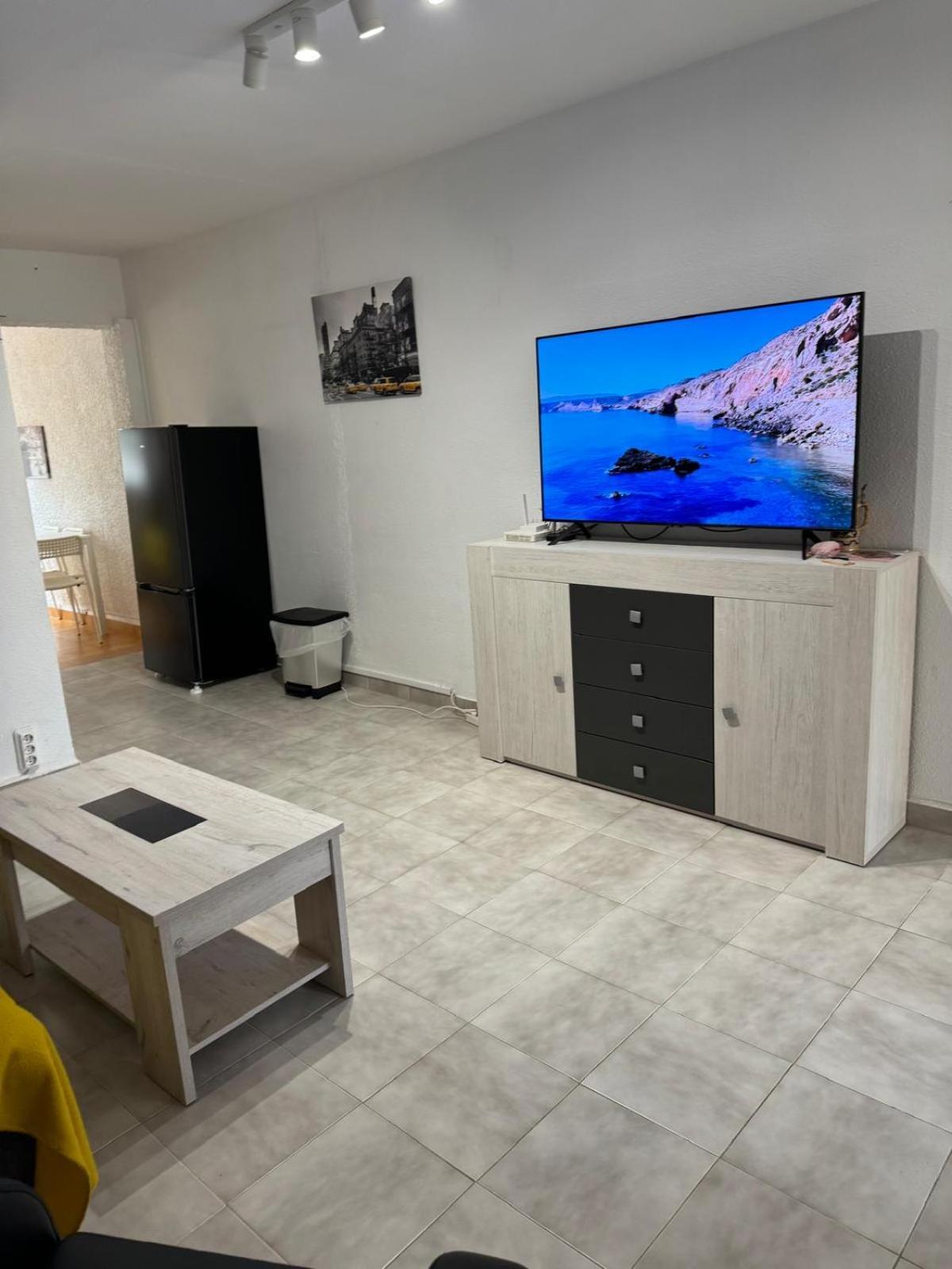 Mare - 2 Beds With Balcony, Patio And Pool And Direct Park Access Murcia