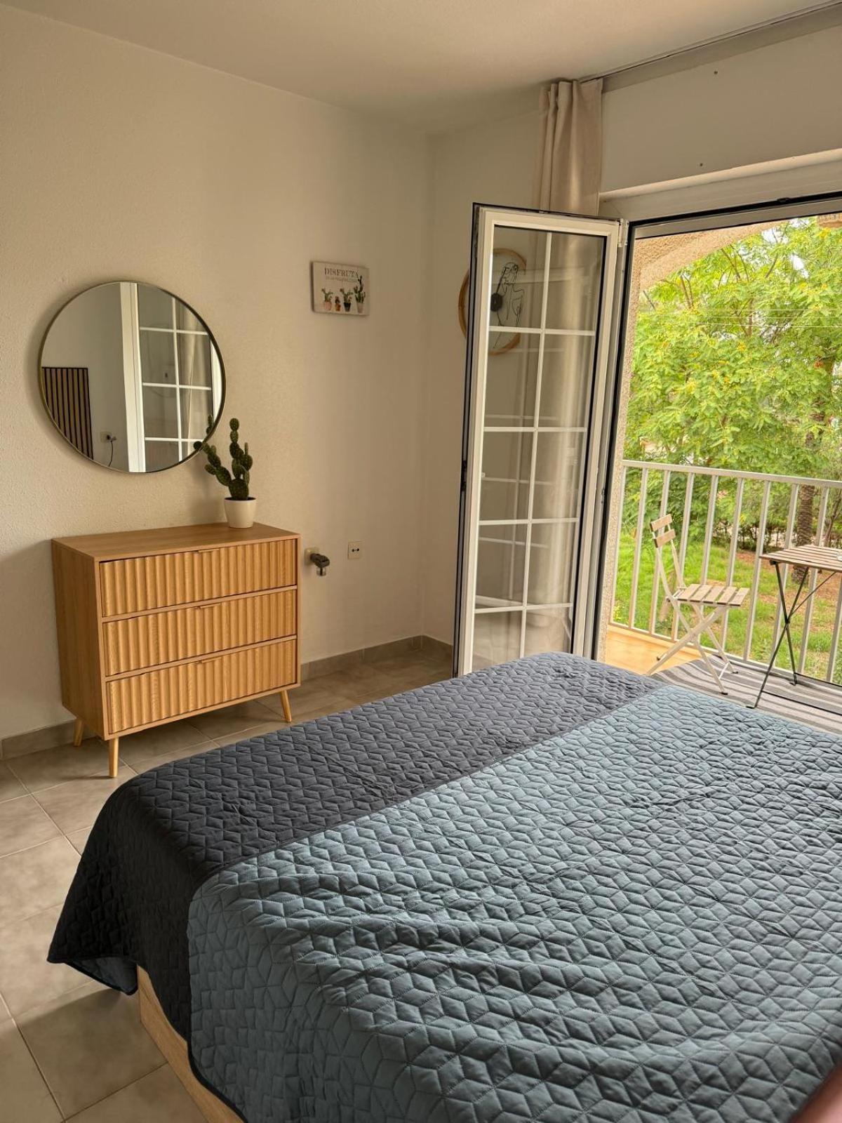 Mare - 2 Beds With Balcony, Patio And Pool And Direct Park Access Сasa de vacaciones Murcia