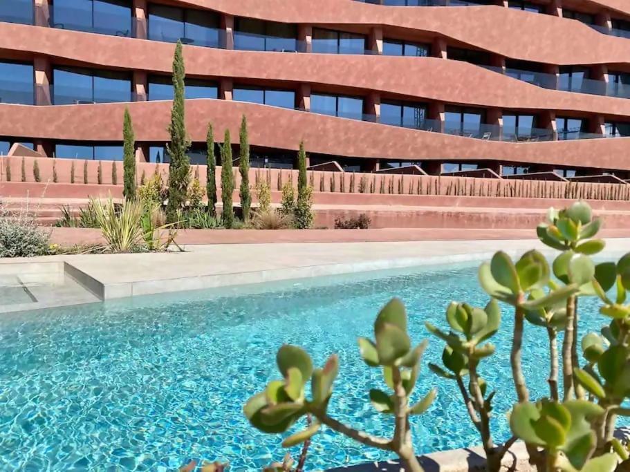 Y Piscina Junto A La Apartamento