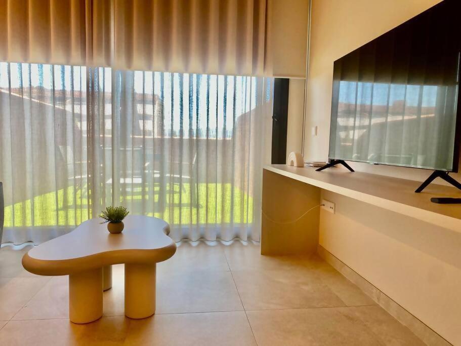 Apartamento Piscina Chic Con Gran Terraza