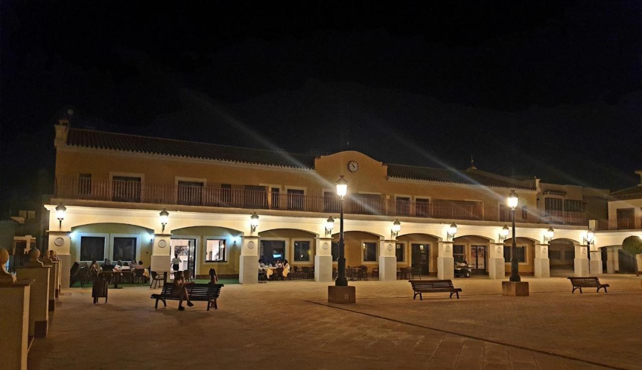 Casa Blanco Espana - Hacienda Del Alamo