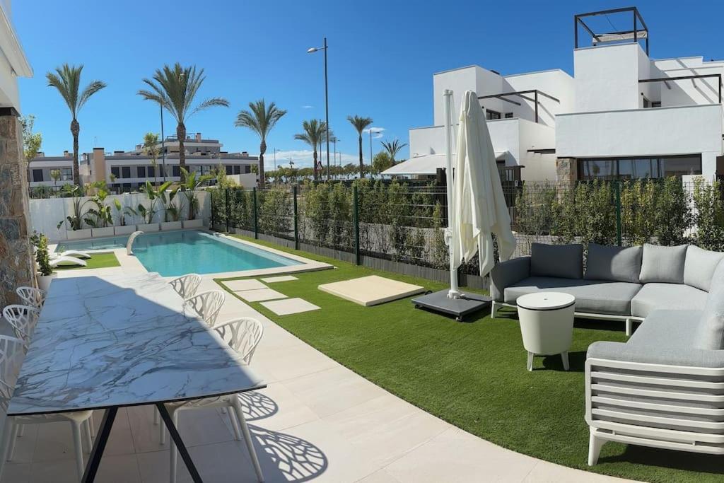 Lagoon - Santa Rosalia & Life Villa