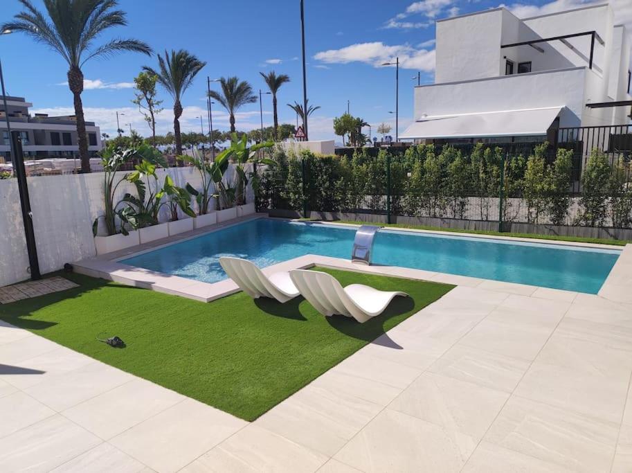 Lagoon - Santa Rosalia & Life Villa