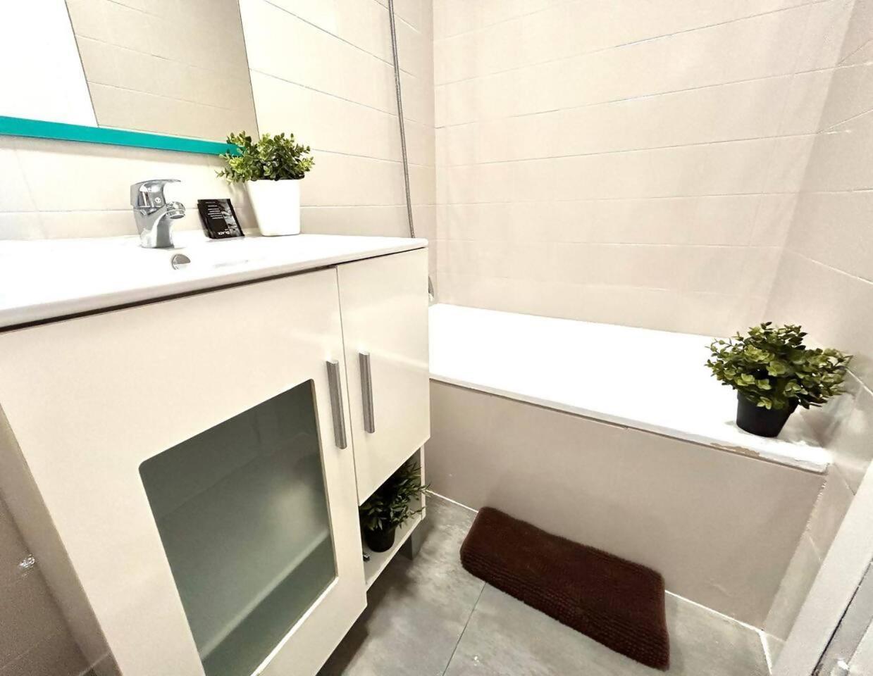 Apartamento Acogedor En Pleno Corazón De *