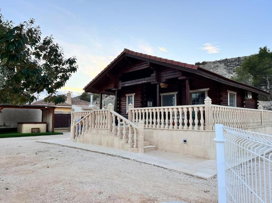 De Ensueno Con Jacuzzi Exterior Y Barbacoa Сasa de vacaciones