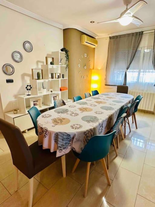 A 4km De Con Piscina Y Caliente Holiday home *