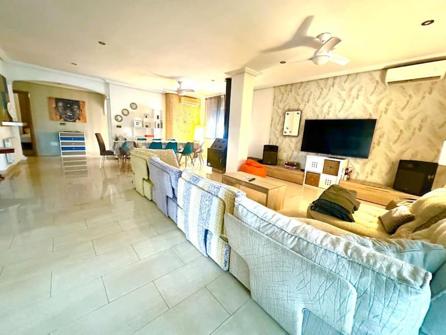 A 4km De Con Piscina Y Caliente Holiday home Murcia