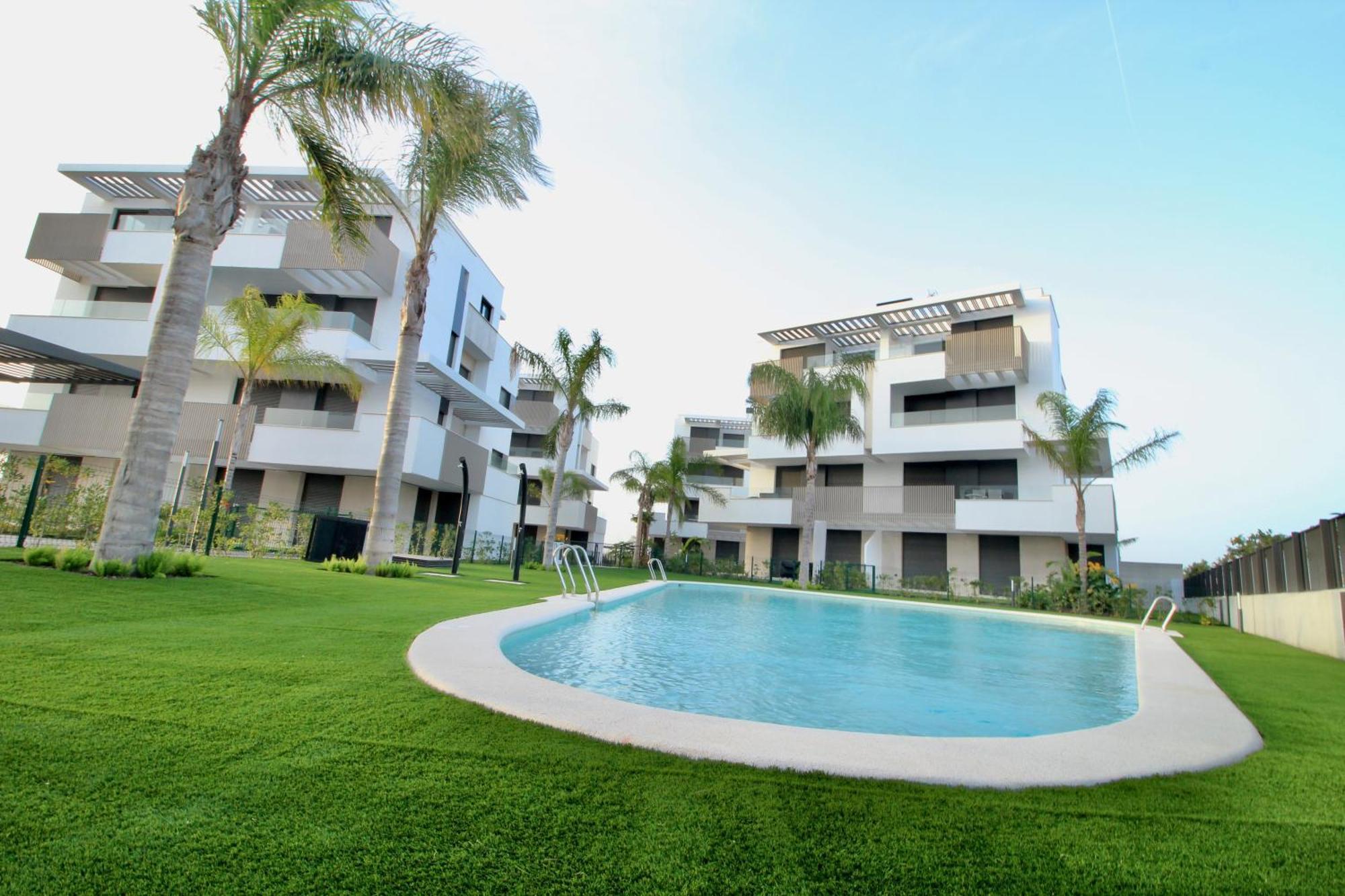 Two Bedroom Modern In Mirador Santa Rosalia Apartamento