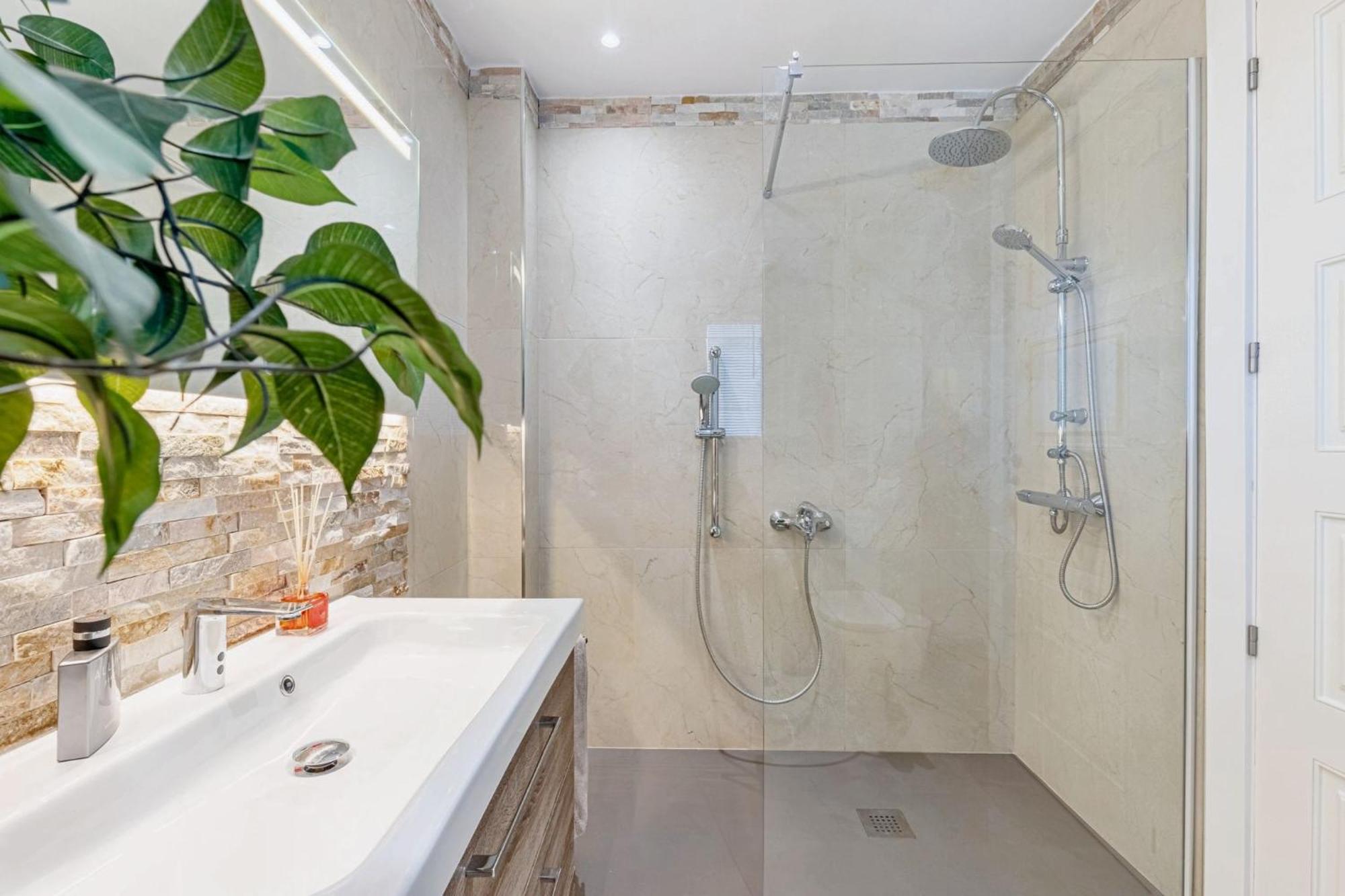 Spacious With Pool In The Heart Of 128 M² * Murcia