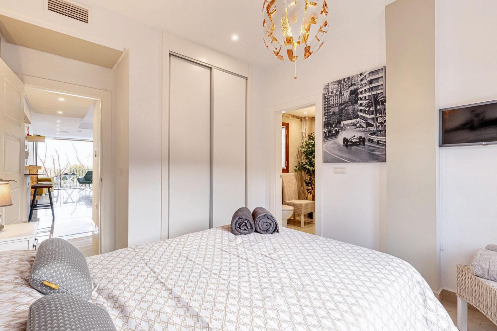 Spacious With Pool In The Heart Of 128 M² * Murcia