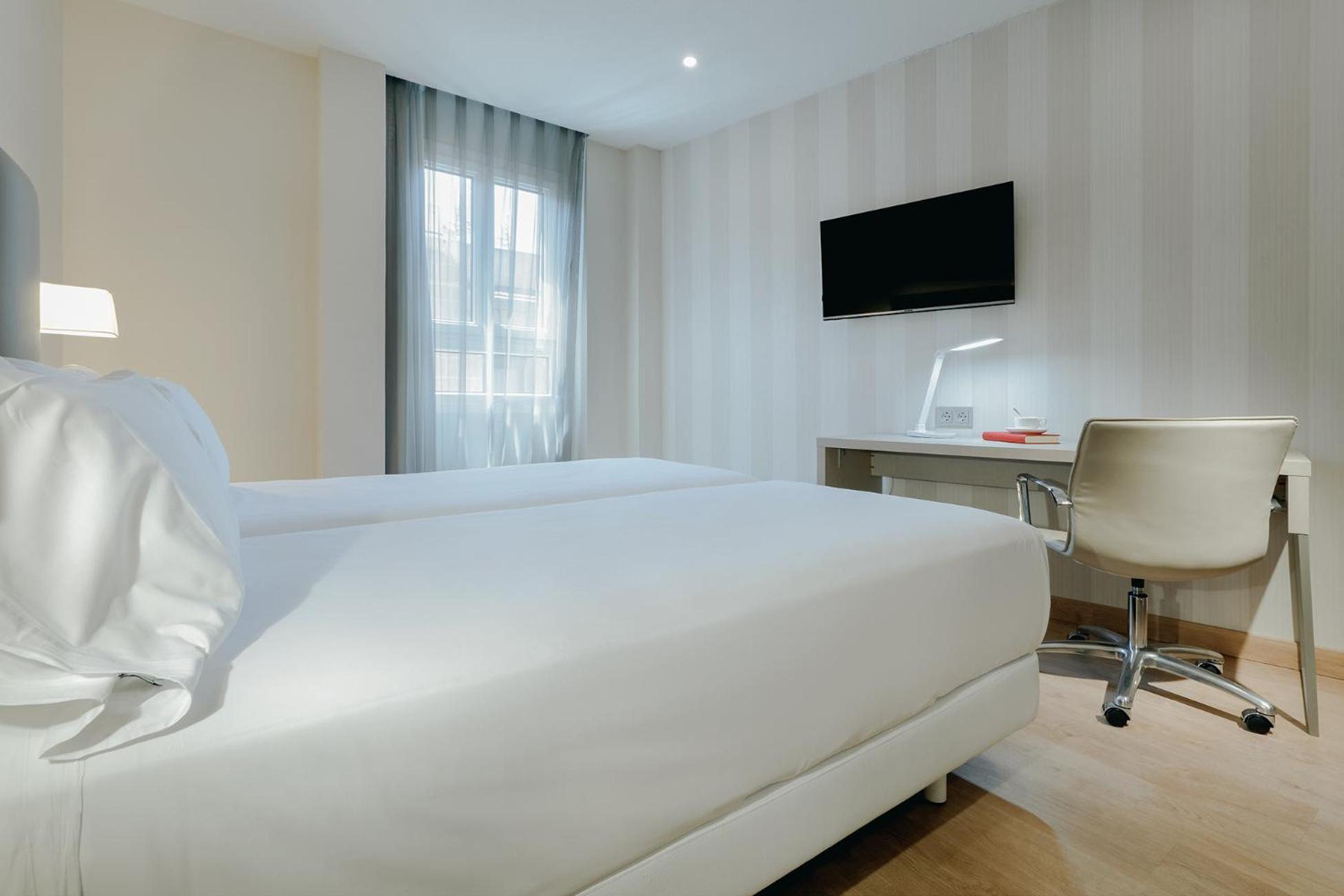Hesperia Centro Hotel 3*