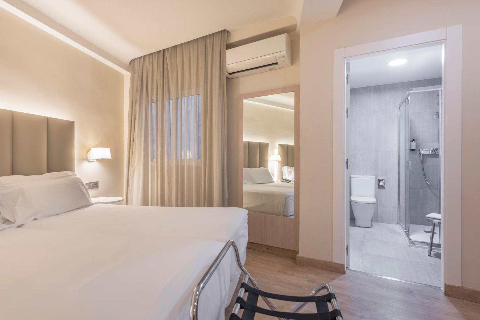 Hotel Hesperia Centro 3*