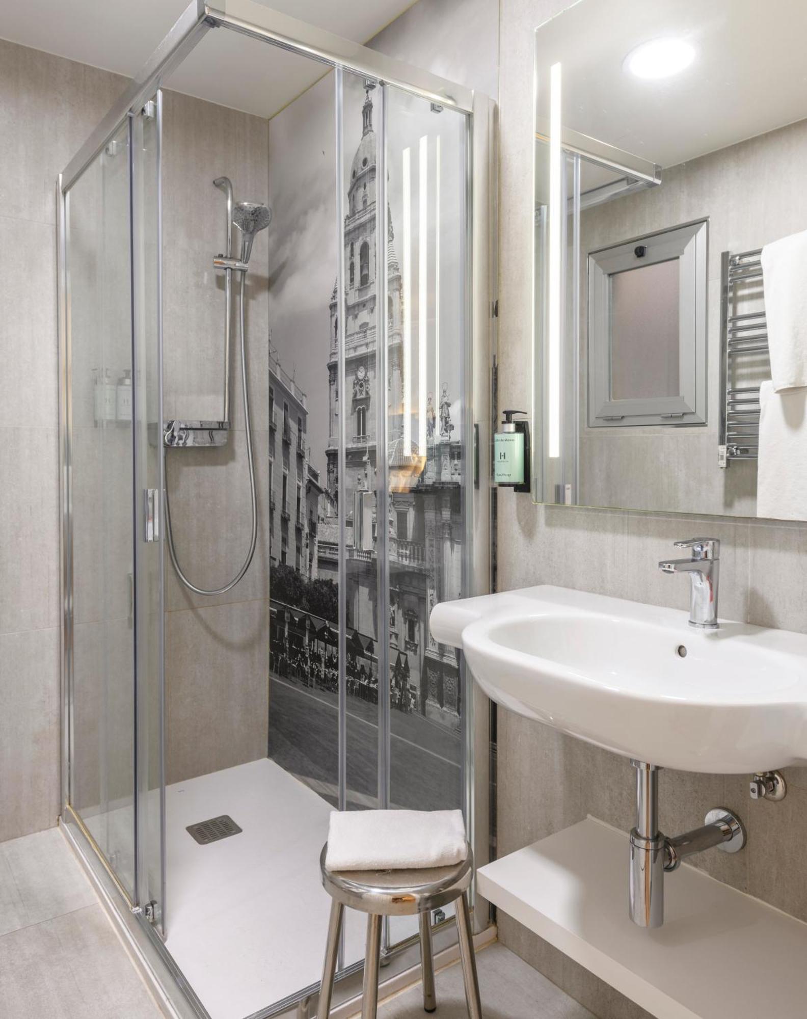 Hotel Hesperia Centro 3*
