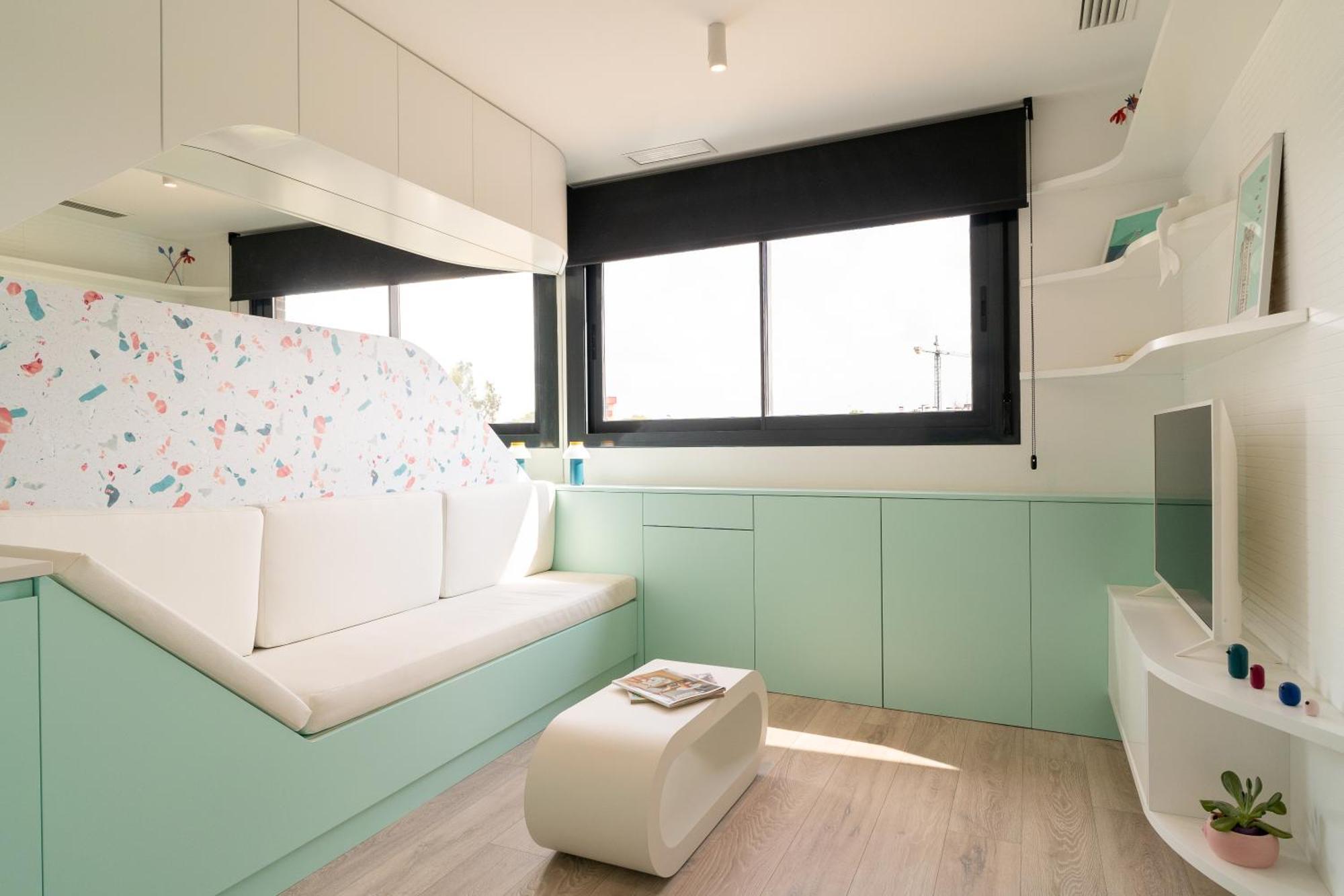 De Diseno Con Piscina Y Gimnasio By Elconserje