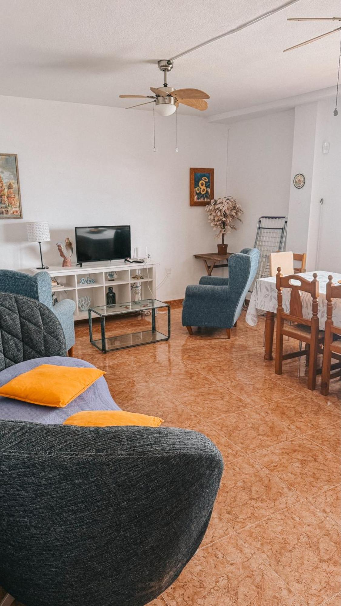 Apartamento En Primera Linea De Mar. *