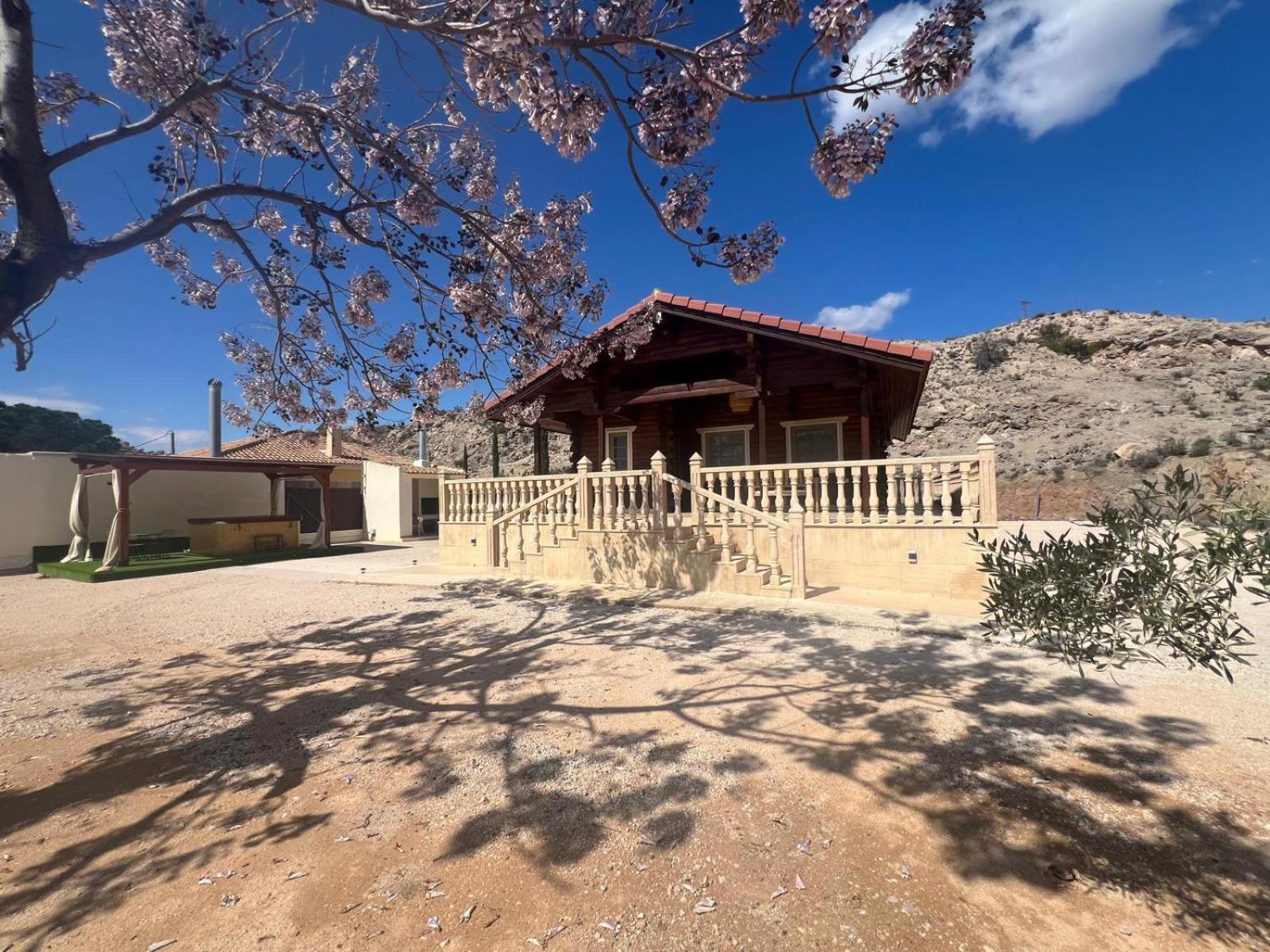 De Ensueno Con Jacuzzi Exterior Y Barbacoa Сasa de vacaciones *