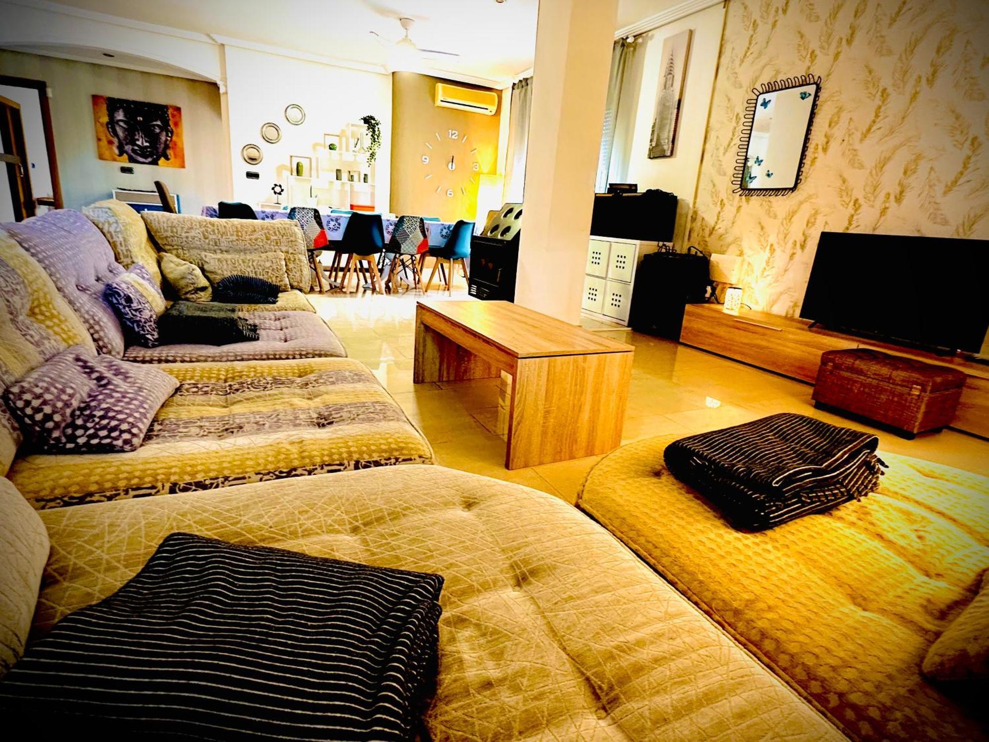 A 4km De Con Piscina Y Caliente Holiday home