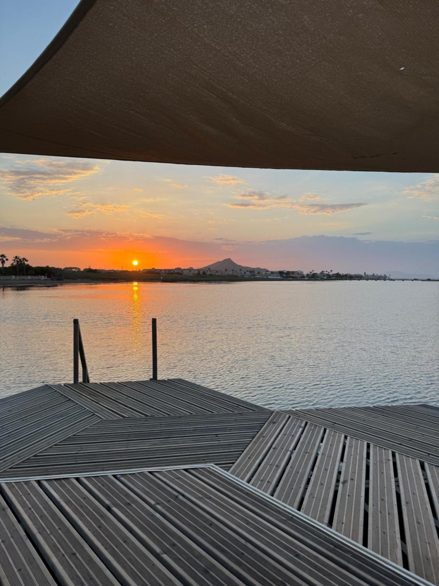 Сasa de vacaciones Mare - 2 Beds With Balcony, Patio And Pool And Direct Park Access Murcia