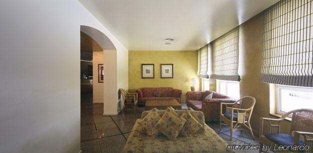 Arco De San Juan Hotel