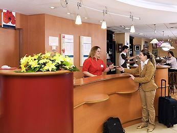 Ibis Hotel 2*