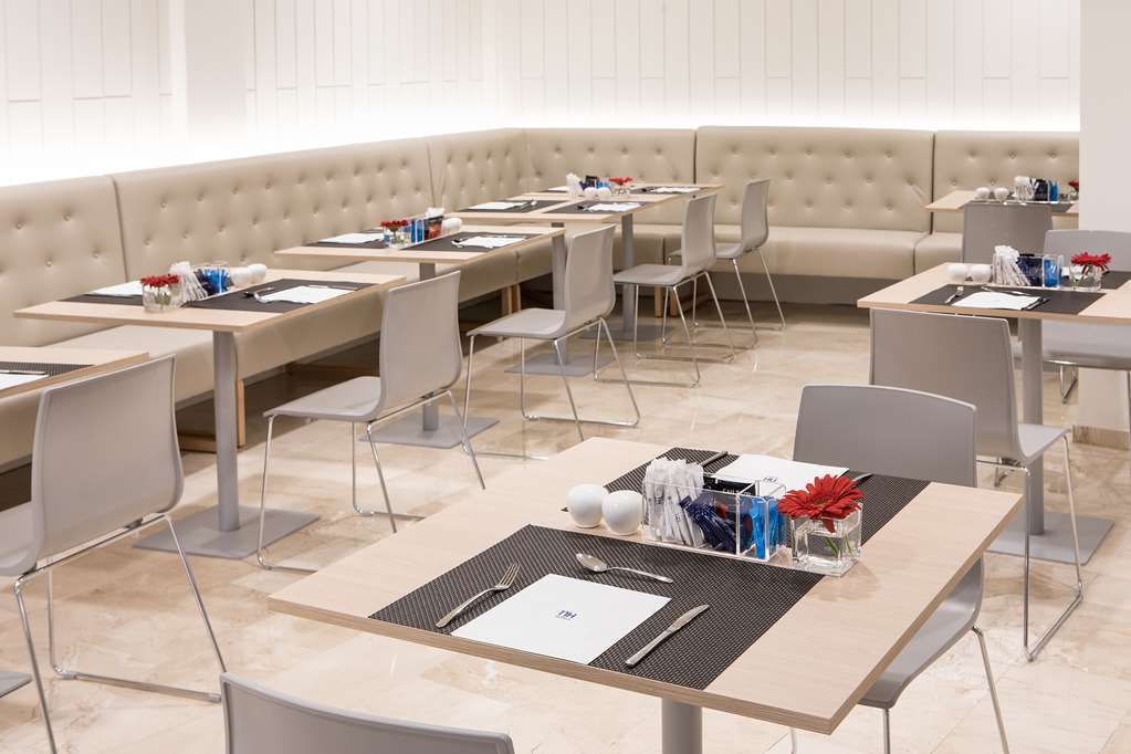 Hesperia Centro Hotel