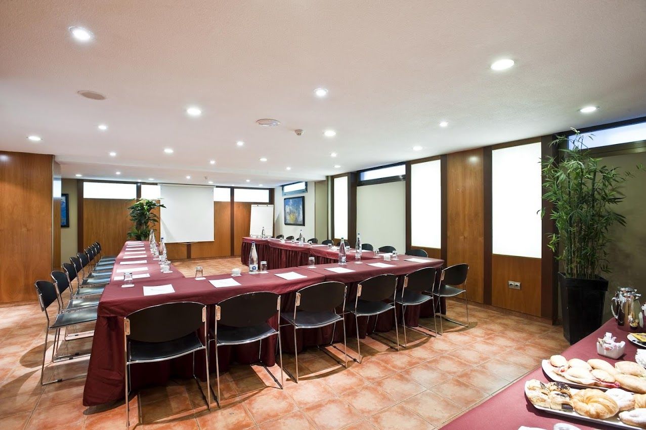 Hotel Catalonia Conde De Floridablanca 4*