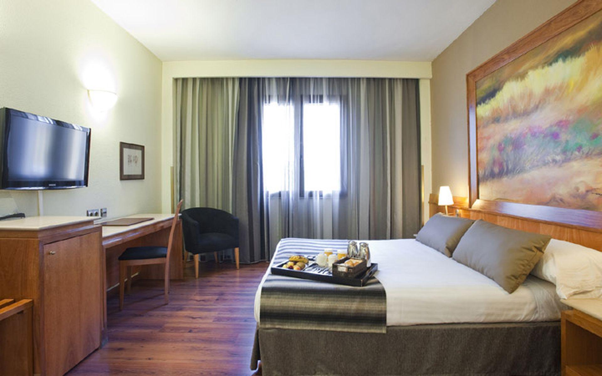 Hotel Catalonia Conde De Floridablanca 4*