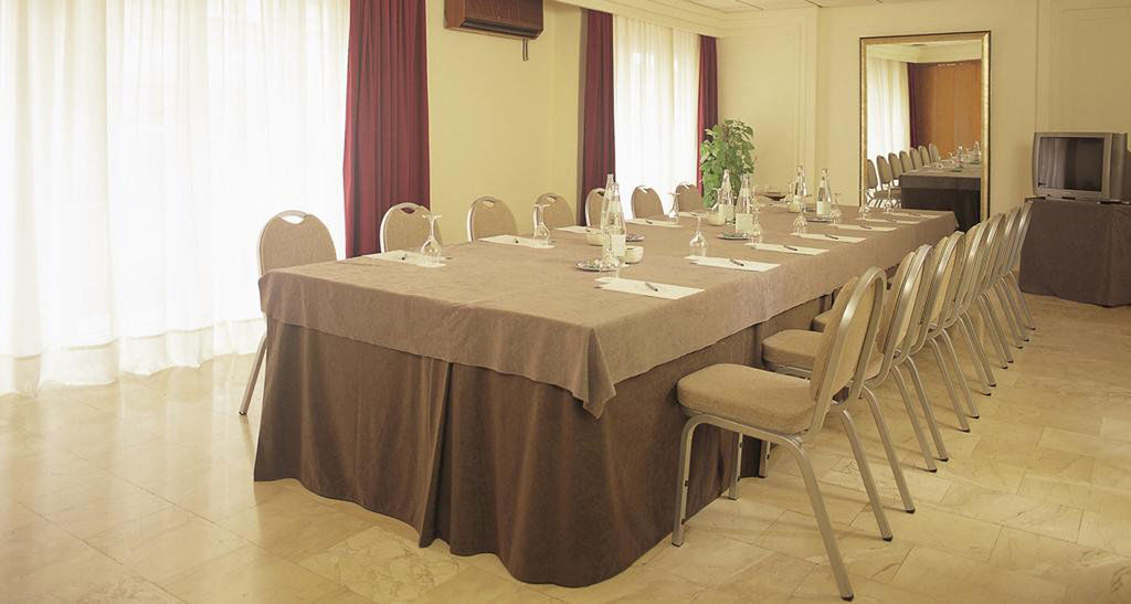 Hesperia Centro Hotel