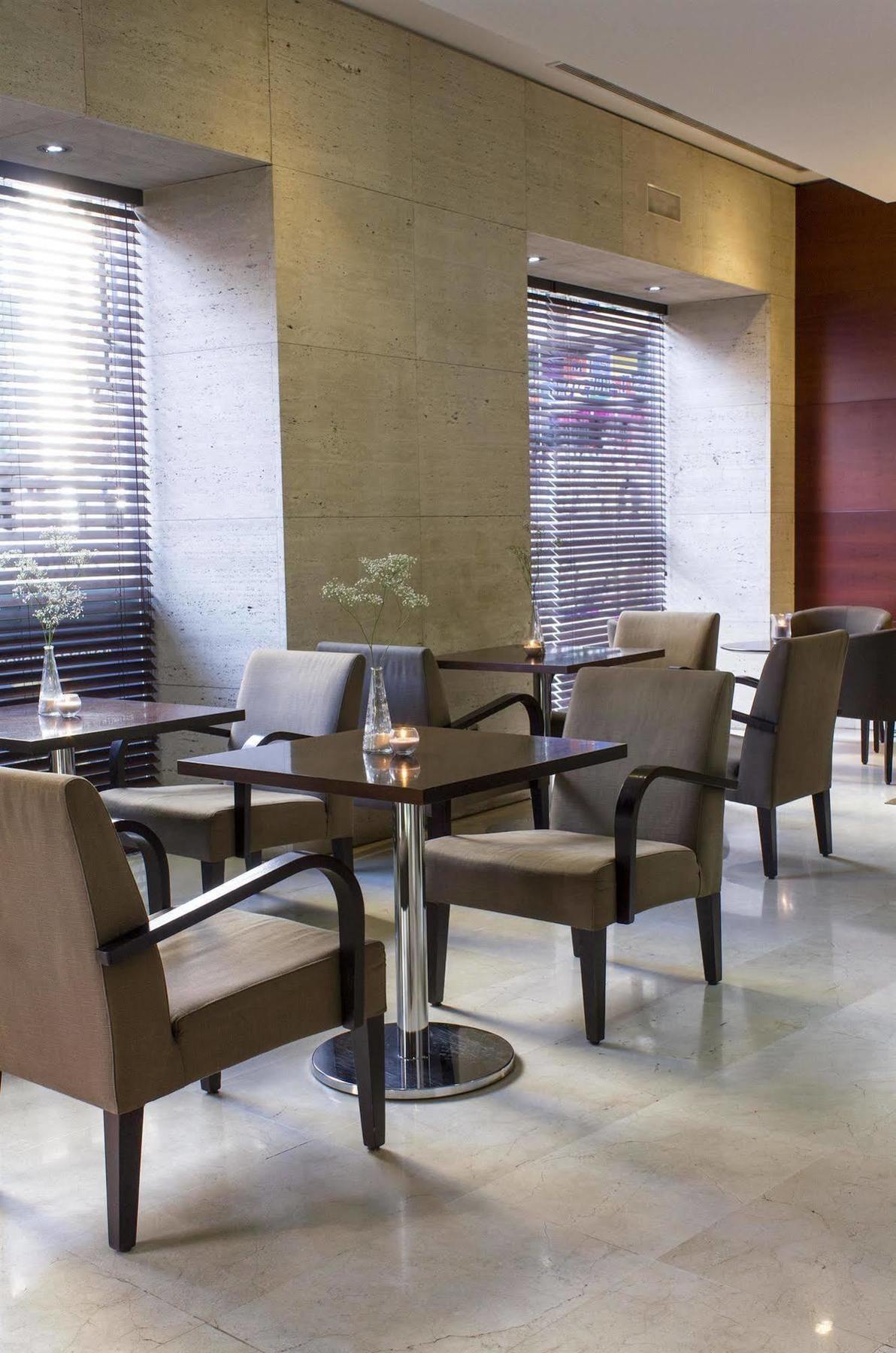 Hotel Rh Centro 3*