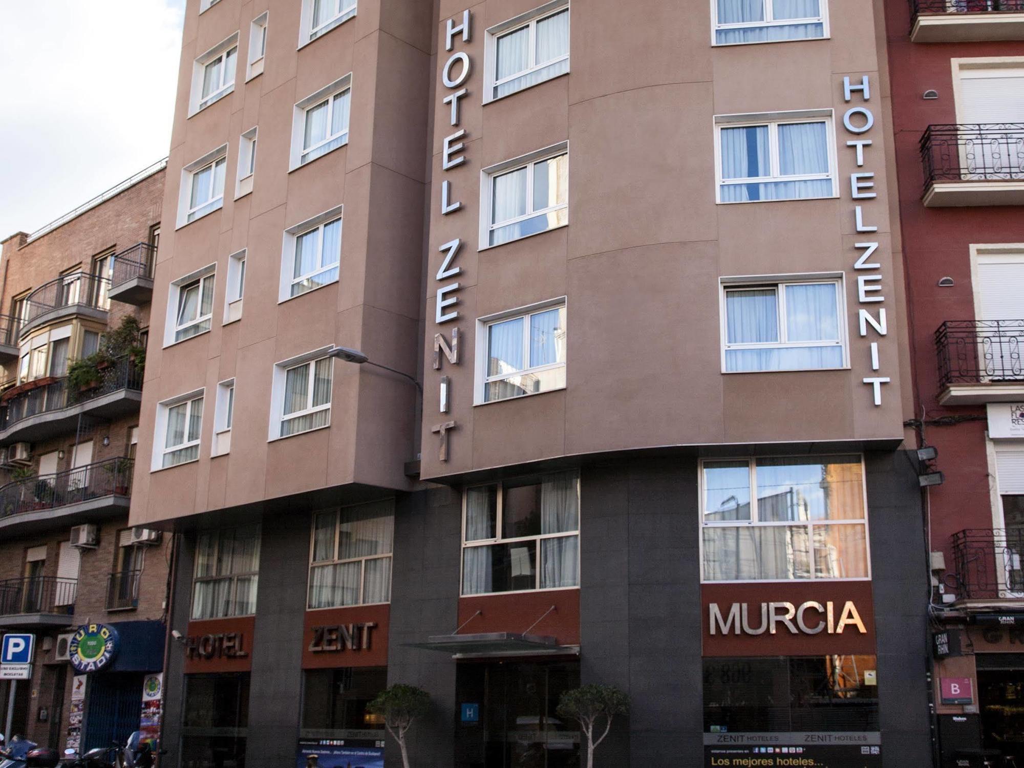 Hotel Rh Centro 3*